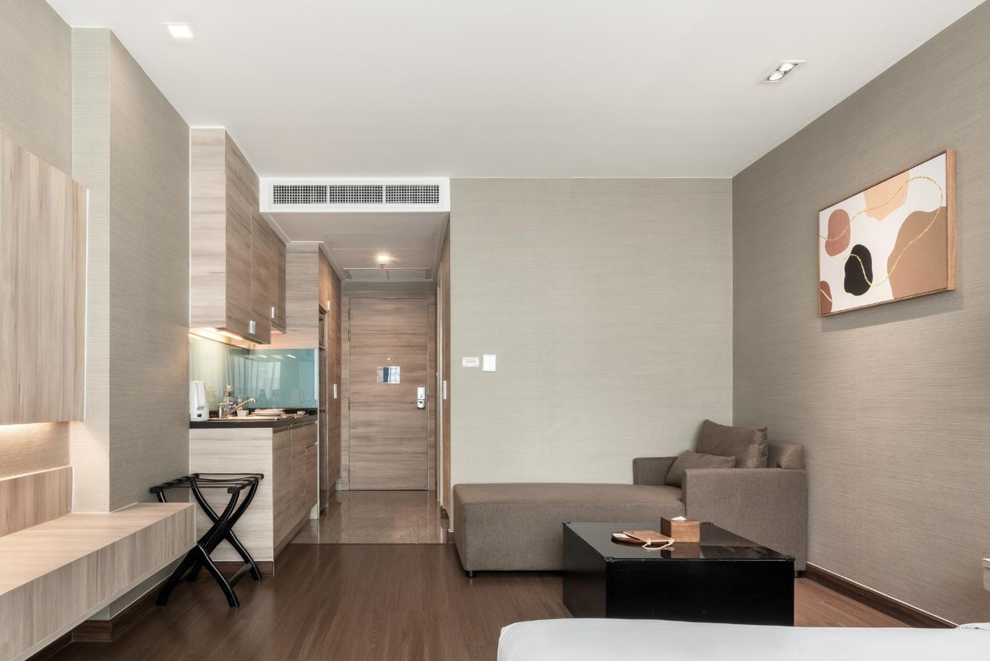 Studio King Room